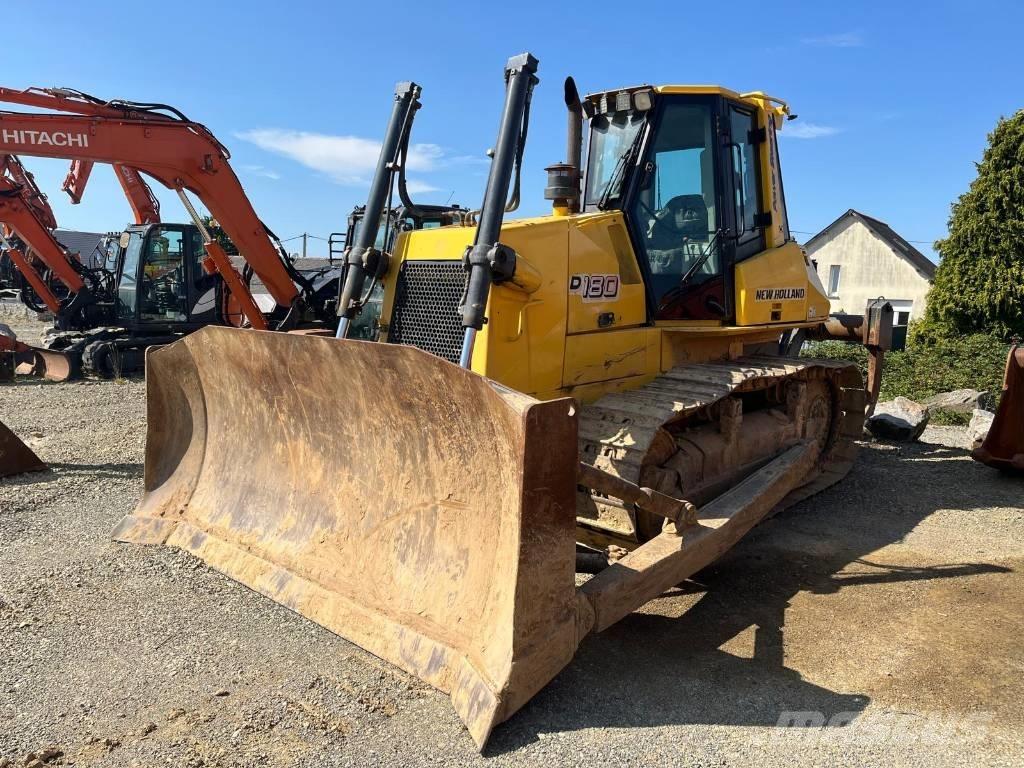 New Holland D180 Buldožeri gusjeničari