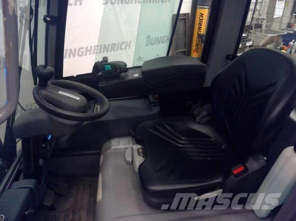 Jungheinrich EFG 215 Električni viličari