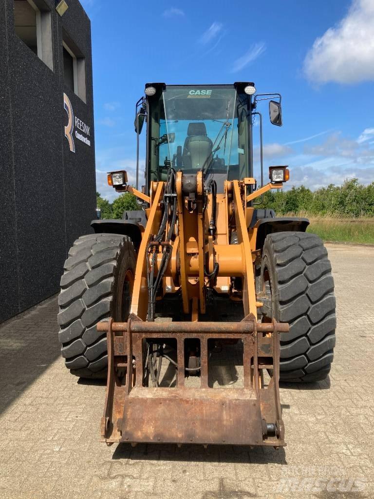 CASE 621 F XR Utovarivači na kotačima