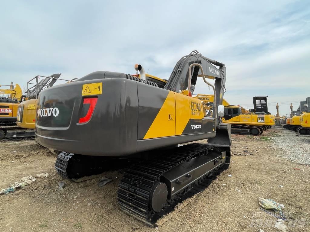 Volvo EC 240 Bageri gusjeničari