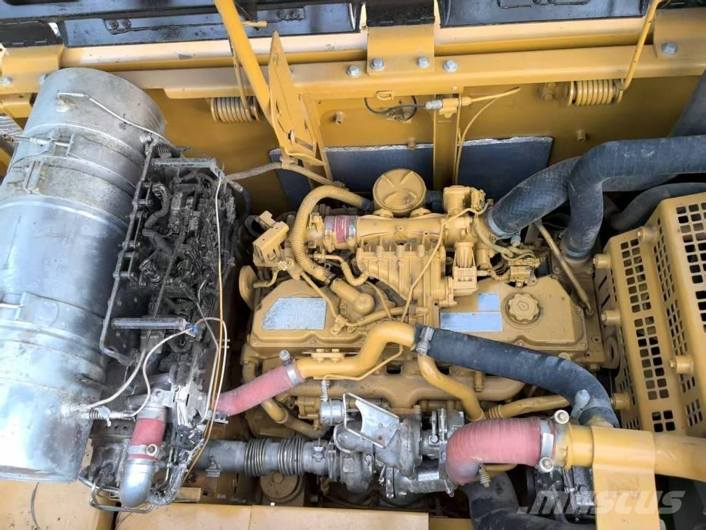 CAT 329 E Bageri gusjeničari