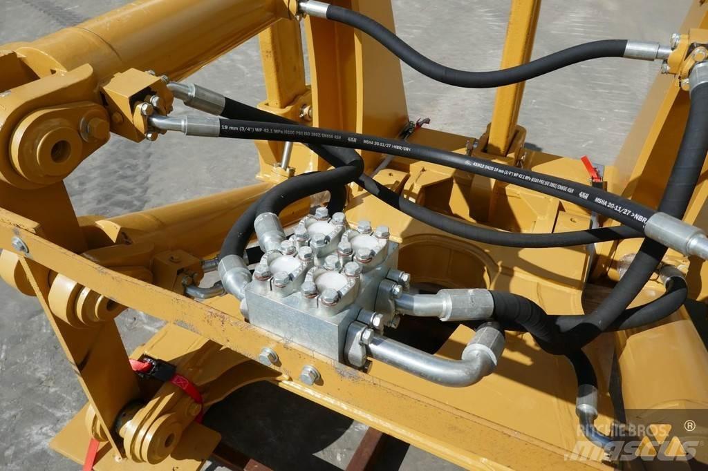 CAT D7E Ripper Ostale komponente