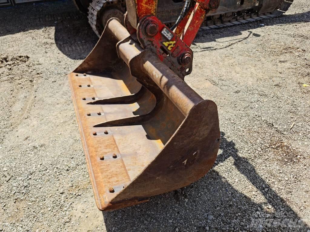 Komatsu PC 138-8 Bageri gusjeničari