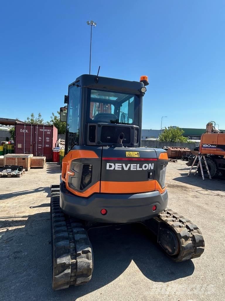 Develon DX 55 R-7 Mini bageri <7t