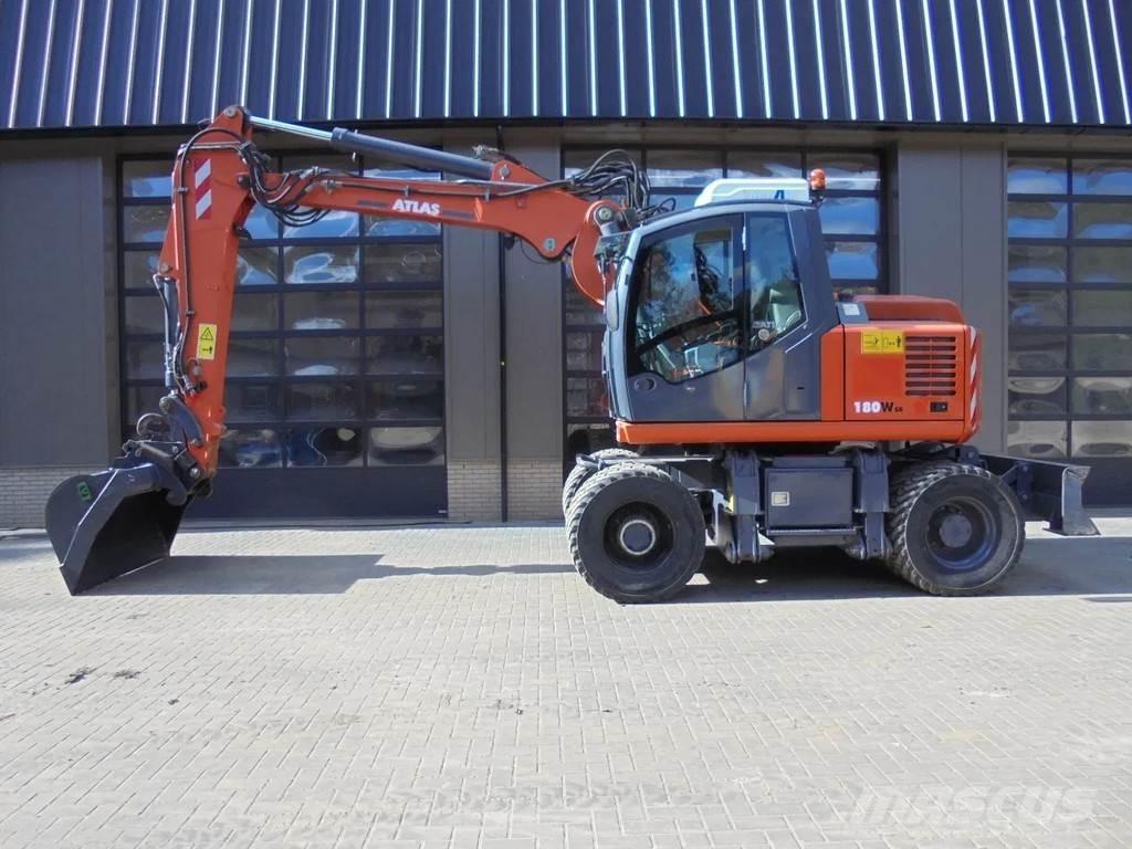 Atlas 180 WSR Bageri na kotačima