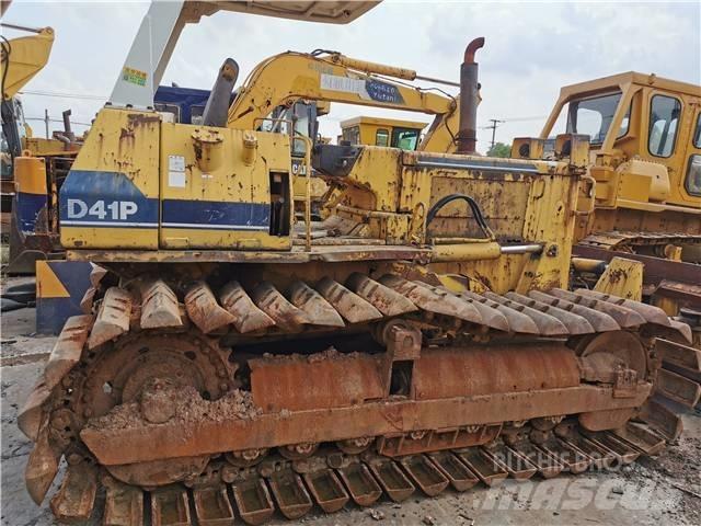 Komatsu D41P Buldožeri gusjeničari