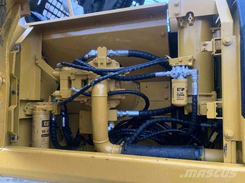 CAT 325 B L Bageri gusjeničari