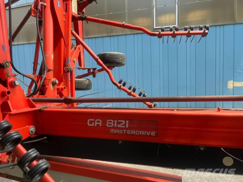 Kuhn GA 8121 Sakupljači