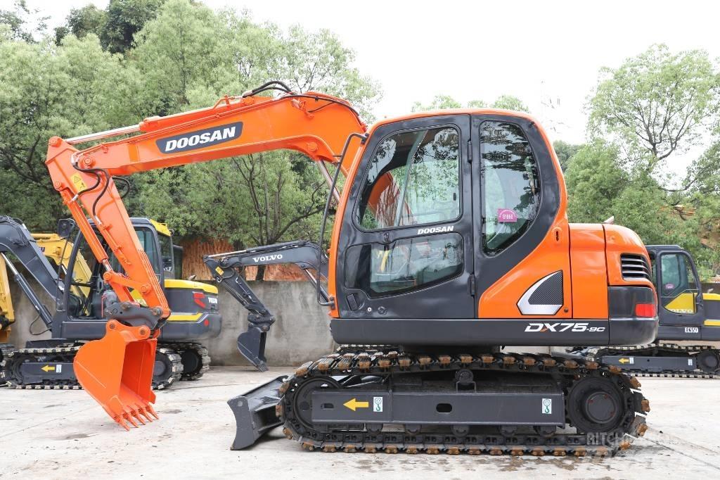 Doosan DX 75-9 C Mini bageri <7t