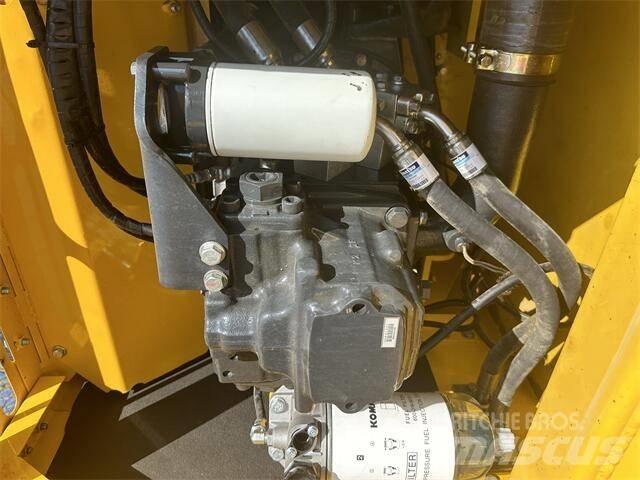 Komatsu PC200-8 Bageri gusjeničari