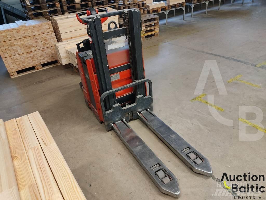 Linde L12 L Ručni električni viličar