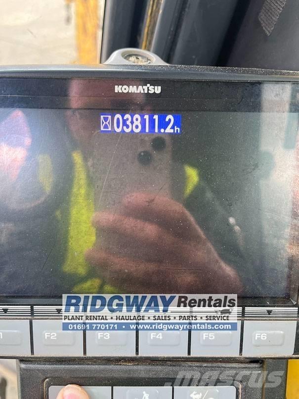 Komatsu PW 160-11 Bageri na kotačima