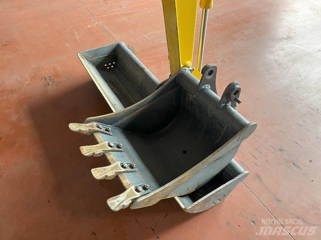 Komatsu PC 24 MR 5 Mini bageri <7t
