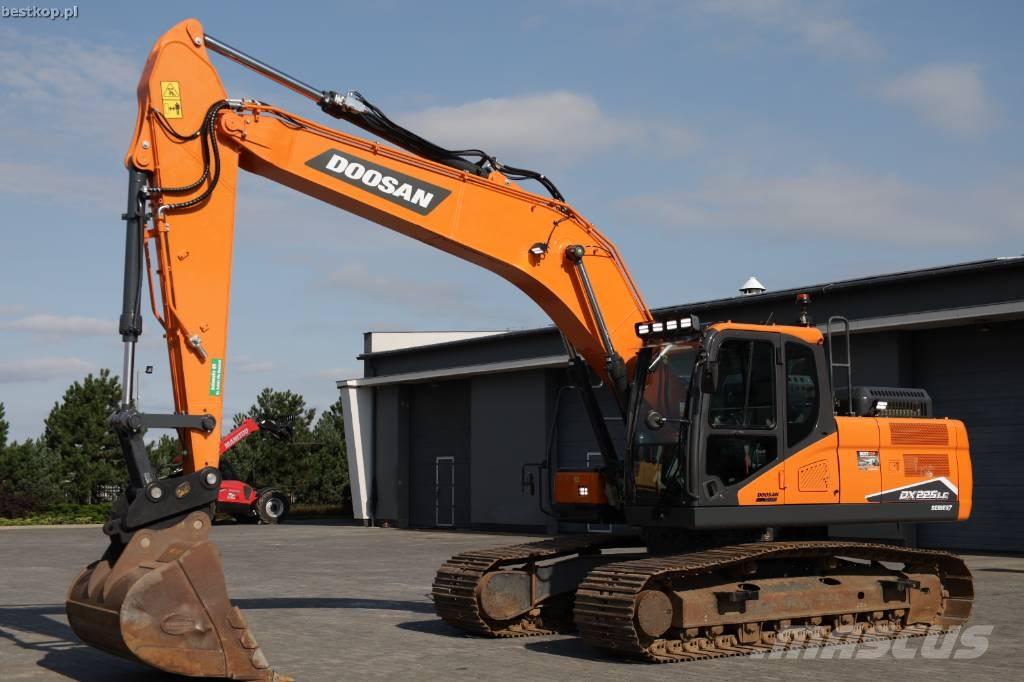 Doosan DX 225 LC-7 Bageri gusjeničari