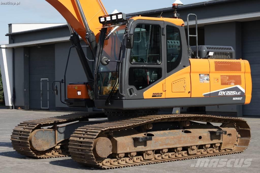 Doosan DX 225 LC-7 Bageri gusjeničari
