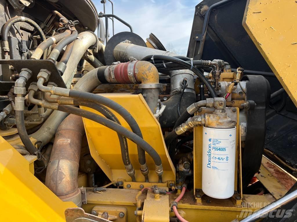 CAT 725 Zglobni demperi