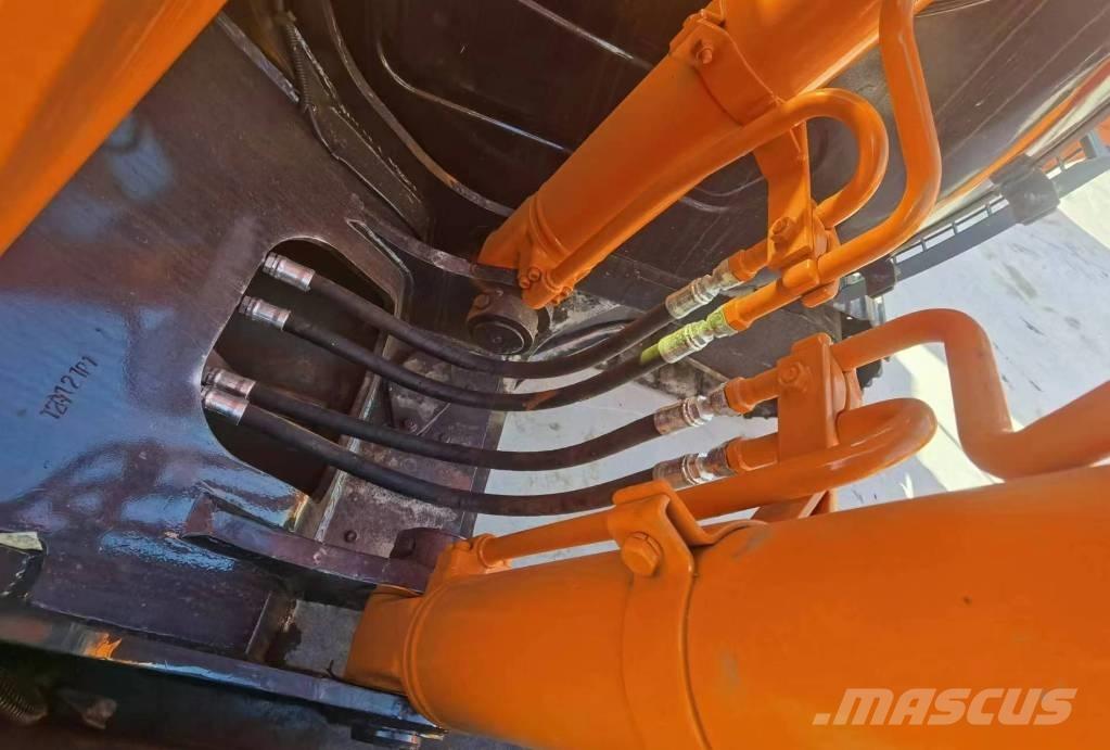 Hitachi ZX 120 Bageri gusjeničari