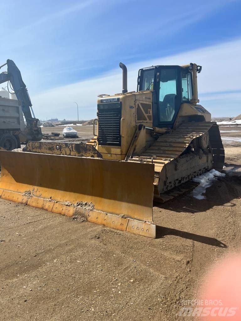 CAT D 6 N LGP Buldožeri gusjeničari
