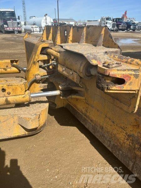 CAT D 6 N LGP Buldožeri gusjeničari