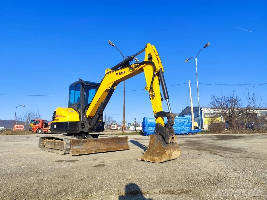 JCB 8085 Midi bageri 7t – 12t