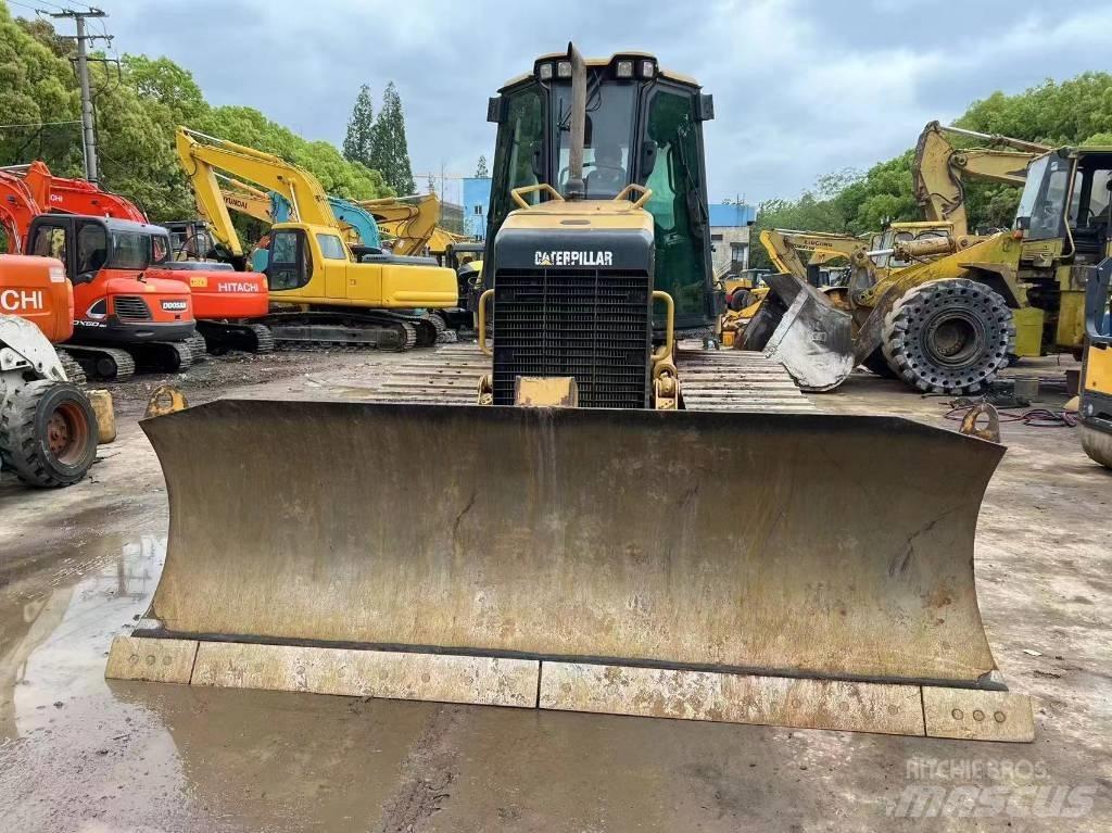 CAT D 5 K Buldožeri gusjeničari
