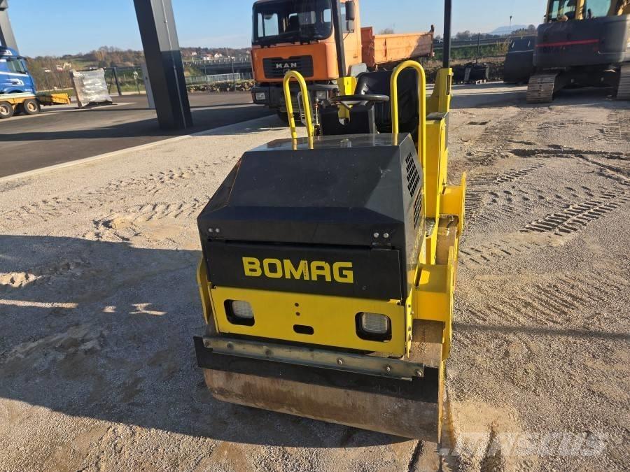 Bomag BW 100 AD-2 Valjci sa dvojnim bubnjem