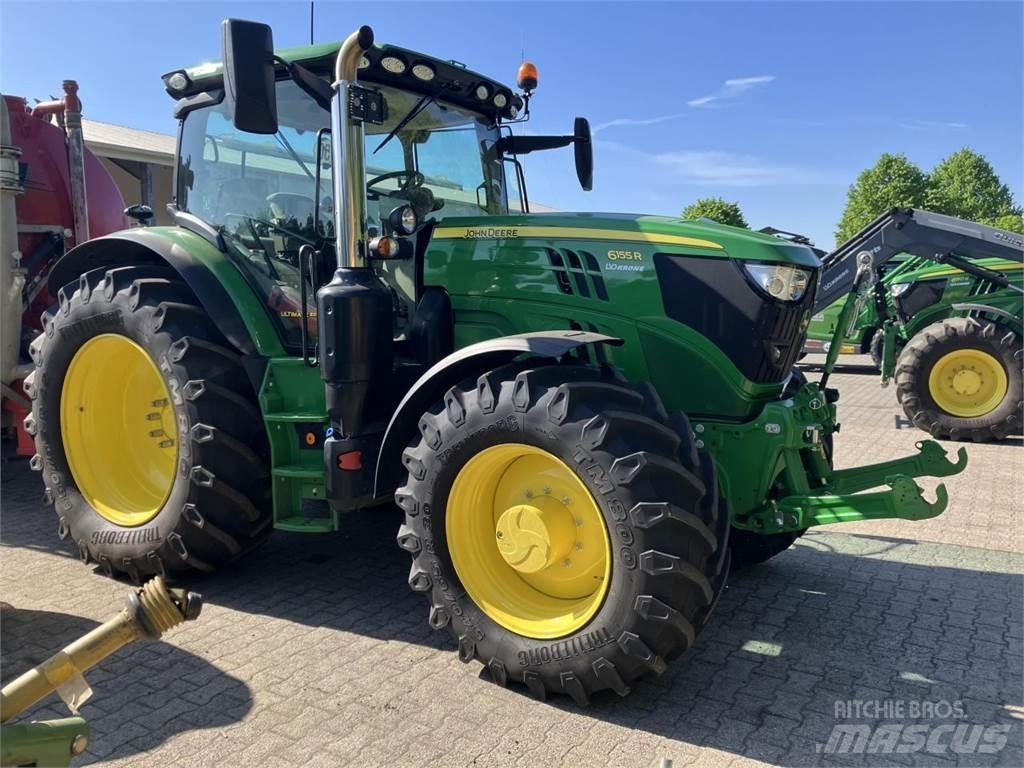 John Deere 6155R Traktori