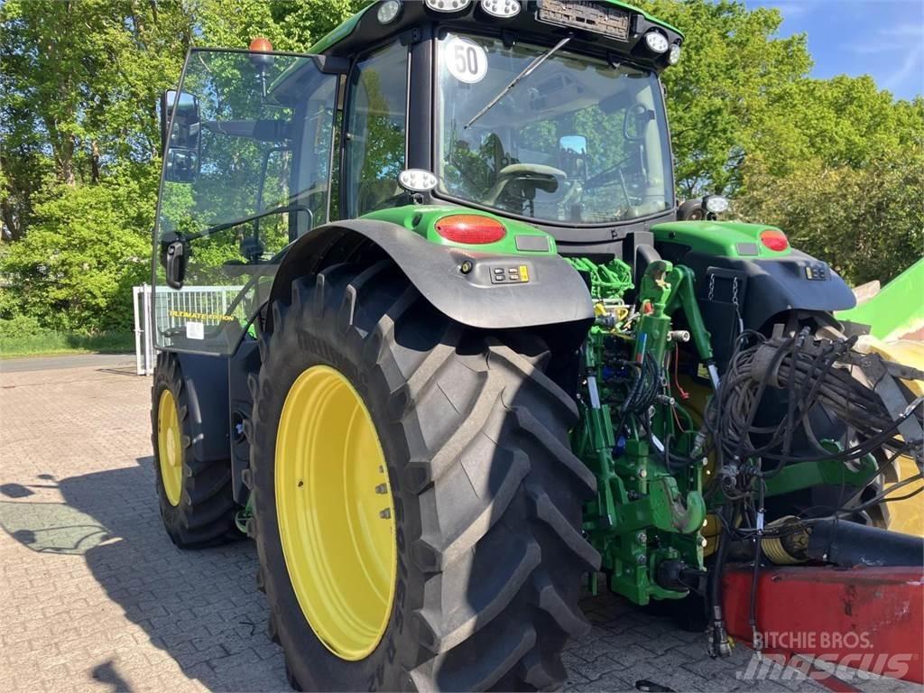 John Deere 6155R Traktori
