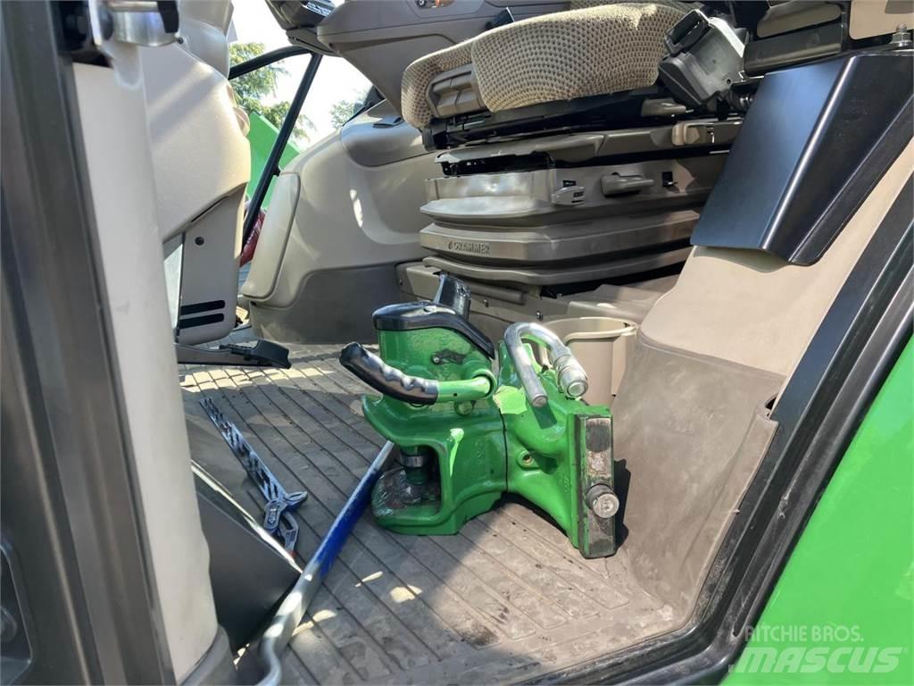 John Deere 6155R Traktori