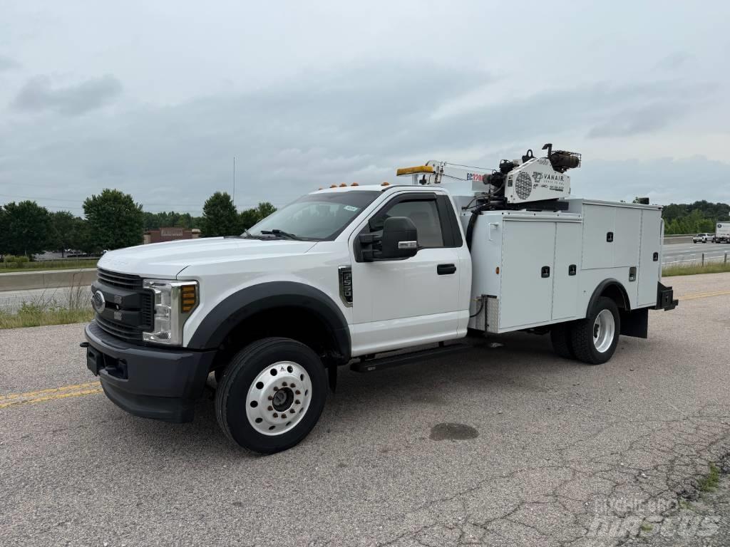 Ford F 550 Kiperi