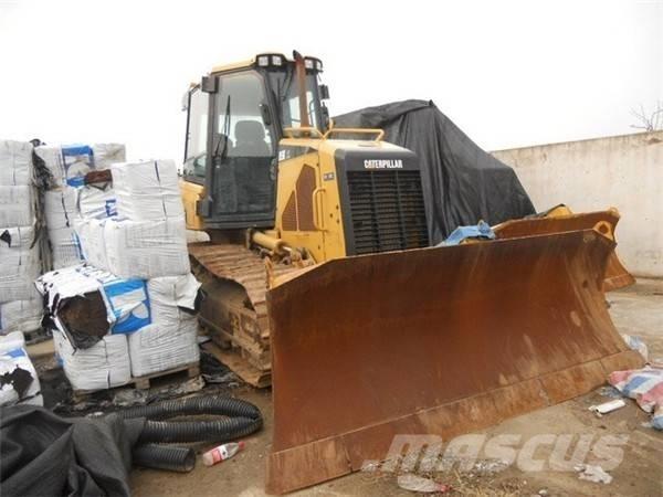 CAT D 5 K LGP Buldožeri gusjeničari