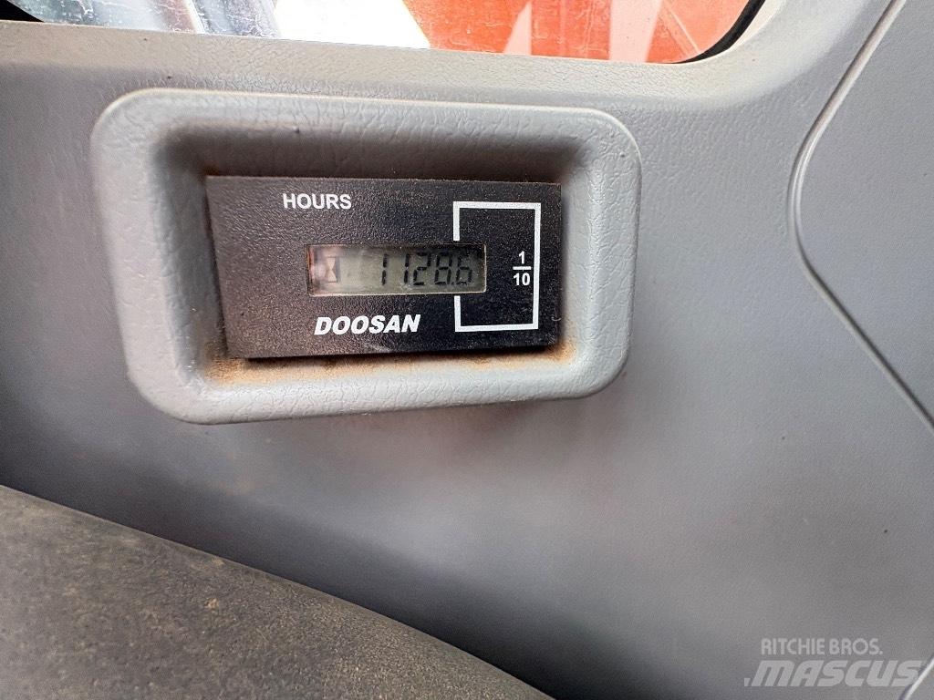 Doosan Dx140lcr-5 Bageri gusjeničari