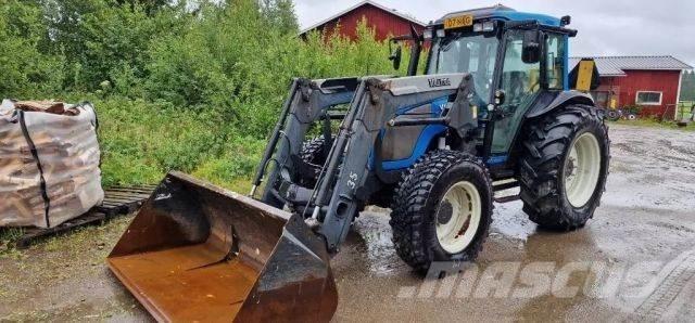 Valtra A85 Traktori
