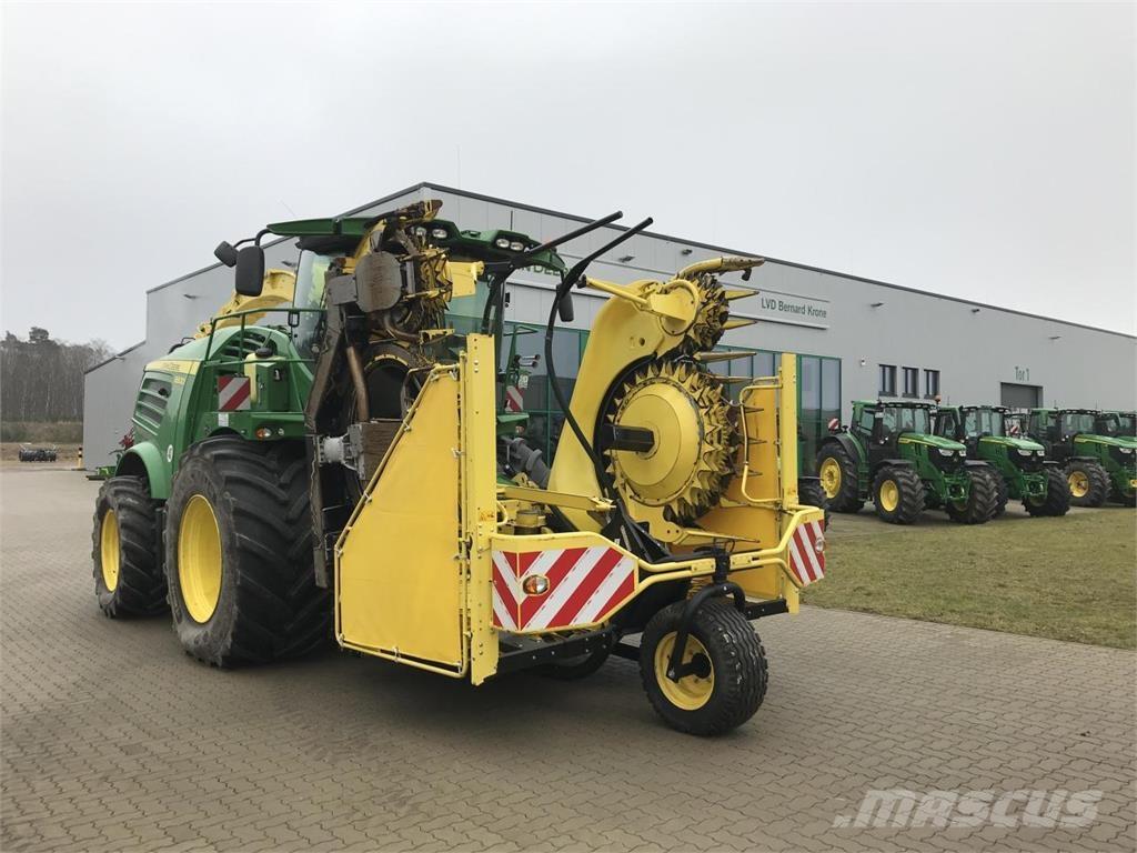 John Deere 8600 Strojevi za krmu na vlastiti pogon