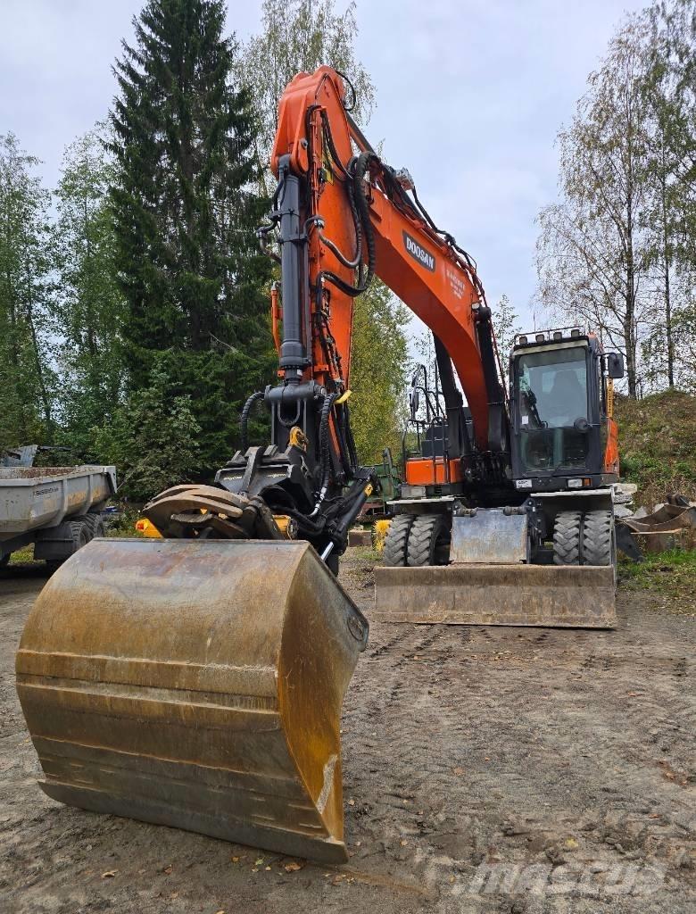 Doosan DX 170 W-5 Bageri na kotačima