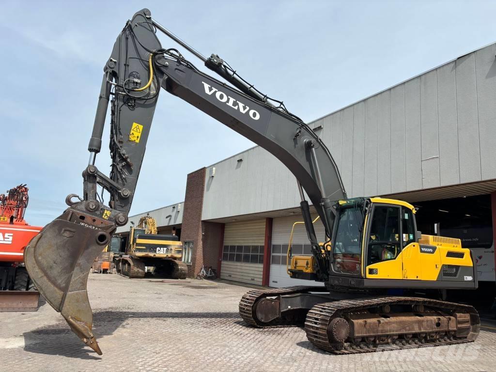 Volvo EC 300 D L Bageri gusjeničari