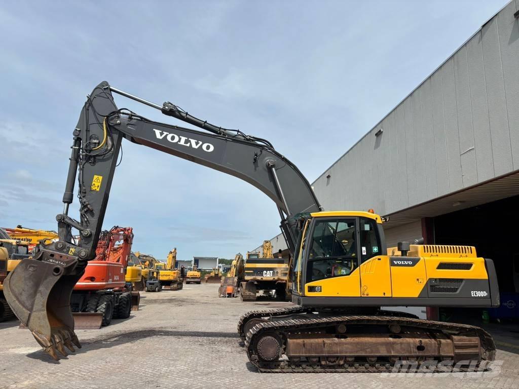 Volvo EC 300 D L Bageri gusjeničari