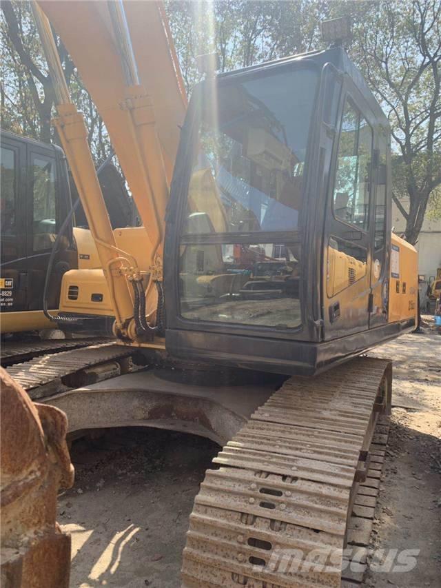 Hyundai R215-7 Bageri gusjeničari