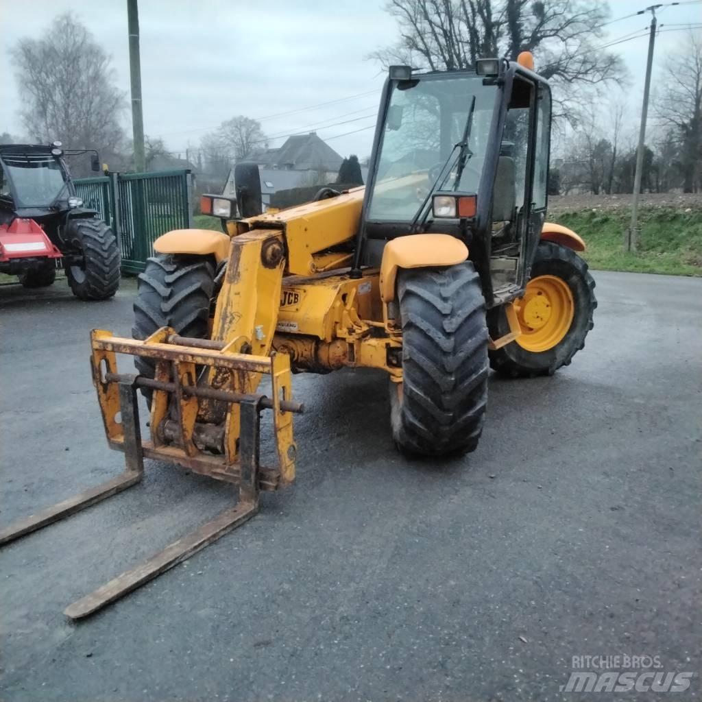 JCB 526 S Poljoprivredni teleskopski utovarivači