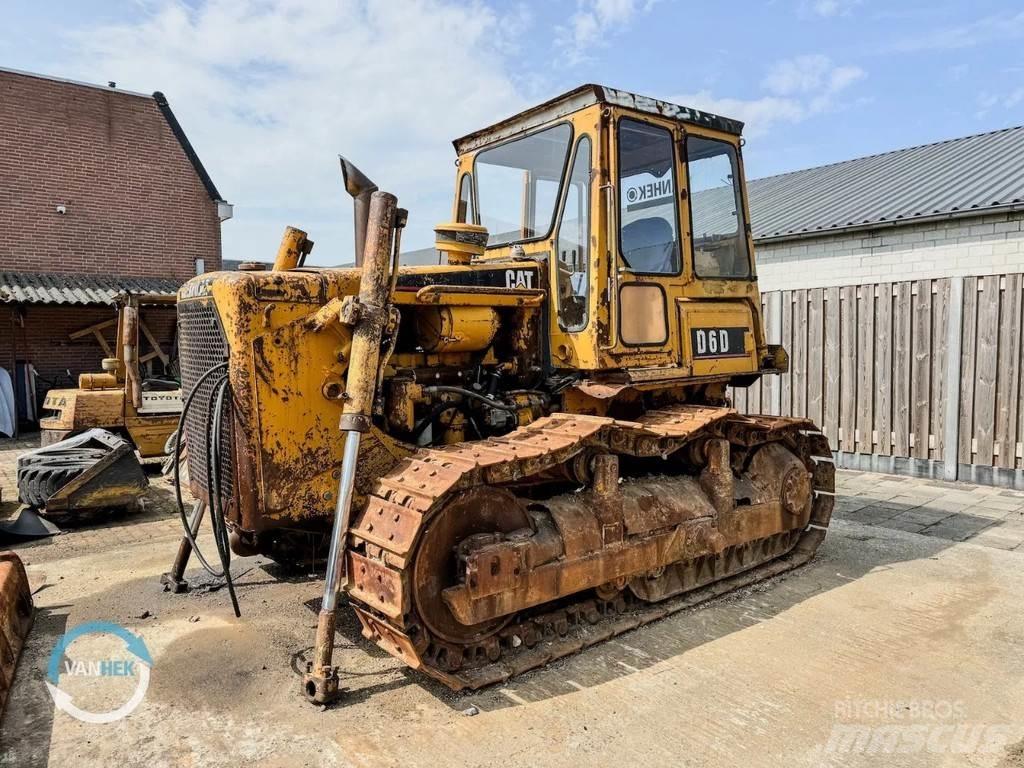 CAT D6D Buldožeri gusjeničari
