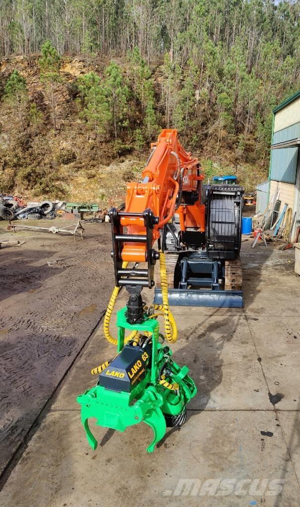 Hitachi ZX 210 Bageri gusjeničari