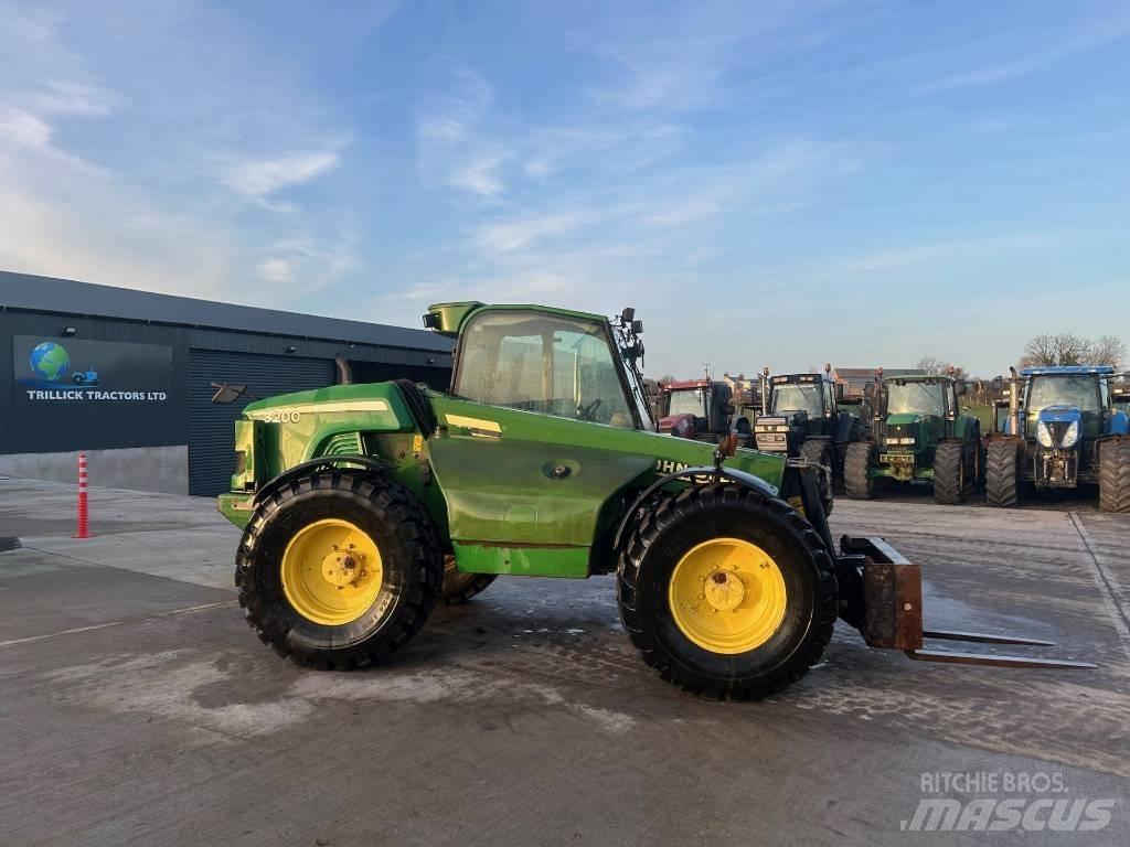 John Deere 3200 Teleskopski viličari