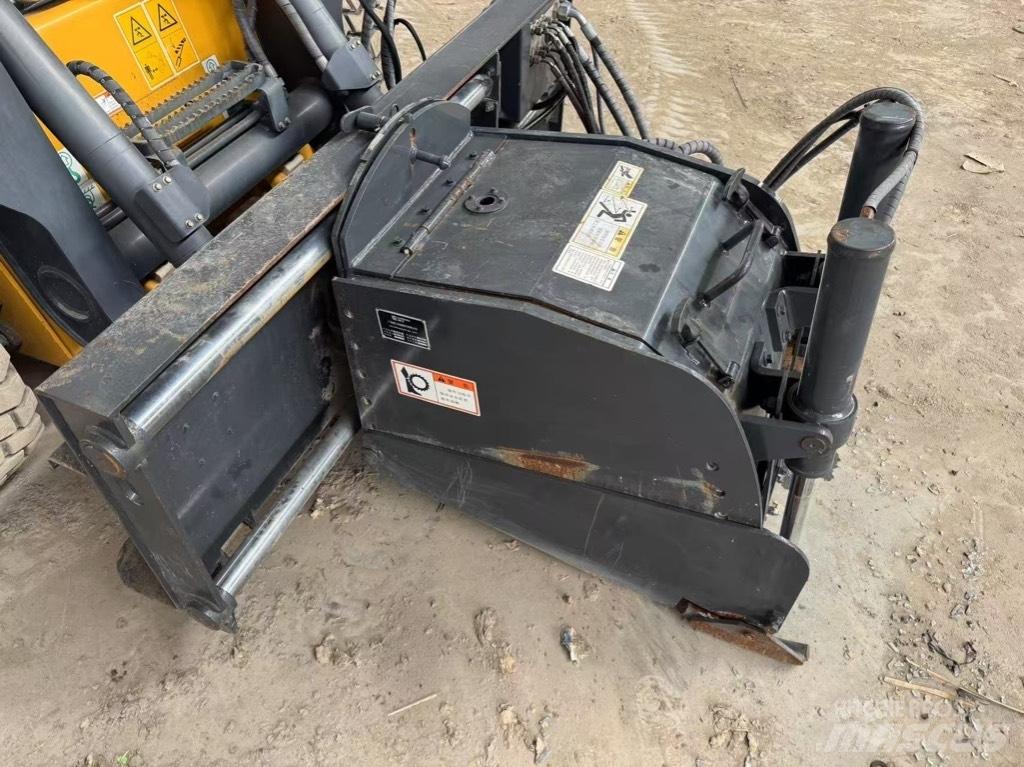LiuGong 385 B Skid steer mini utovarivači
