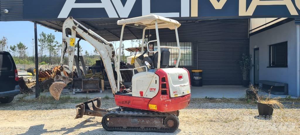 Takeuchi TB 216 Mini bageri <7t