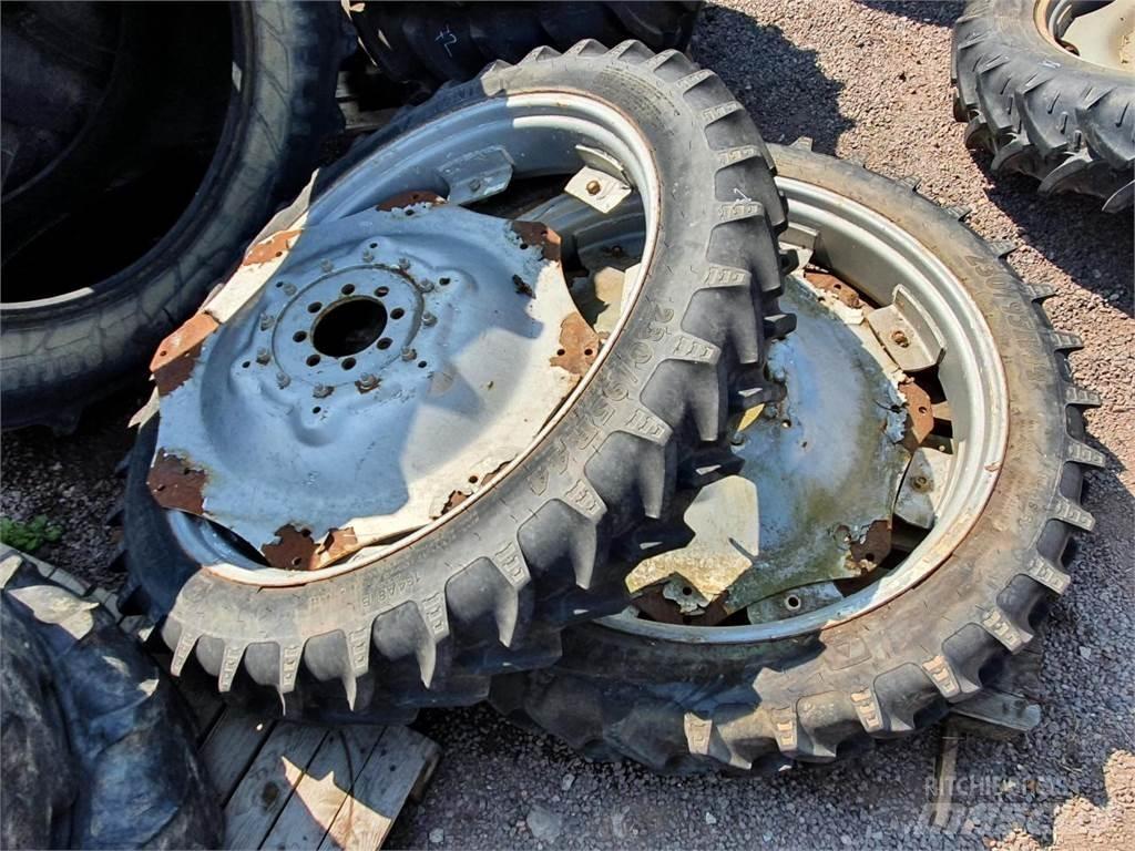 BKT 230/95R44 x2 Gume, kotači i naplatci