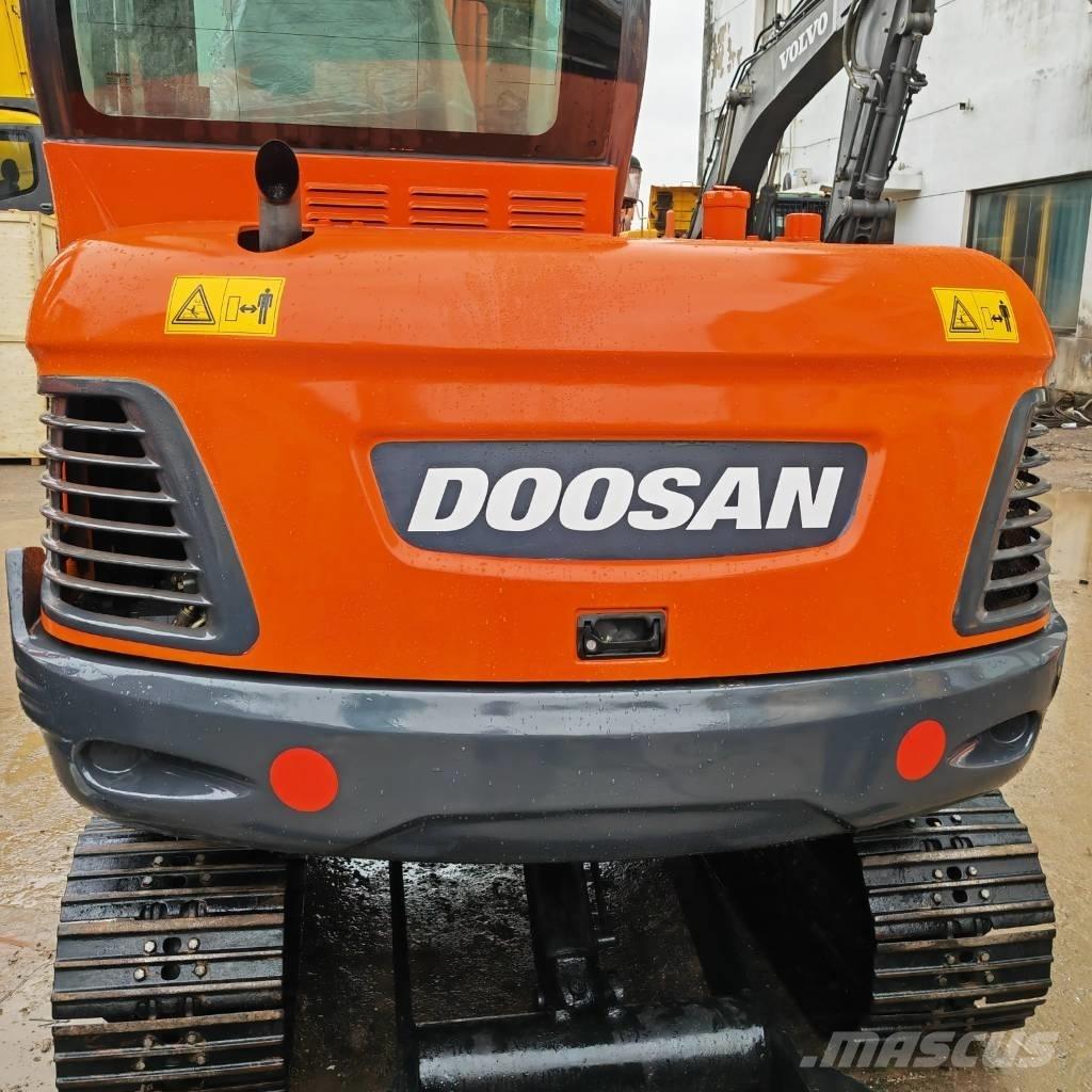 Doosan DX 55-9 C Bageri gusjeničari