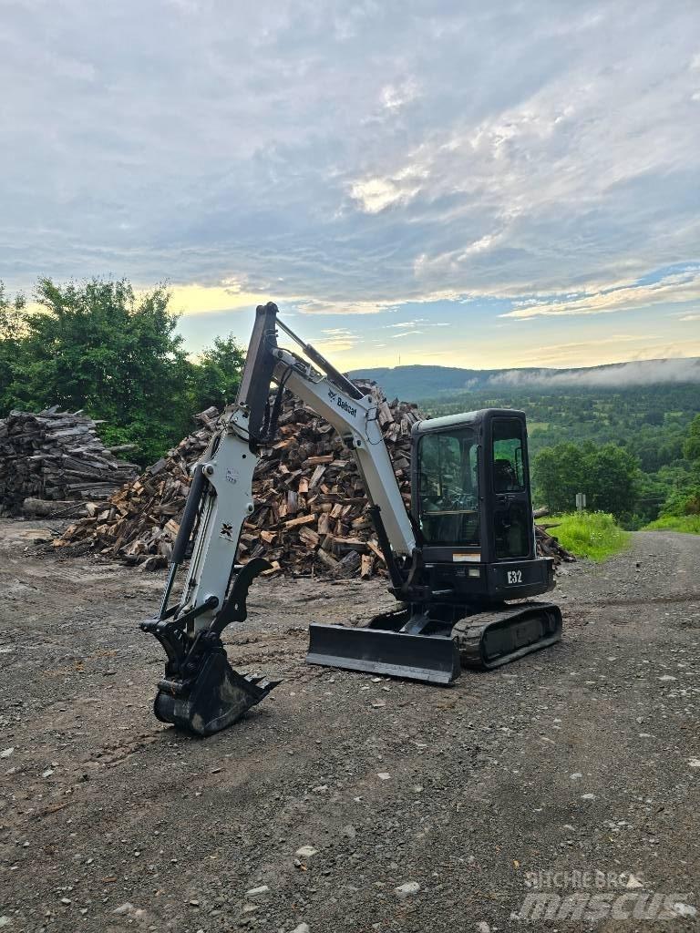Bobcat E 32 Mini bageri <7t