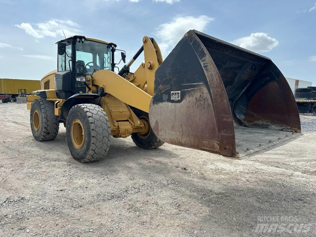 CAT 938M Utovarivači na kotačima