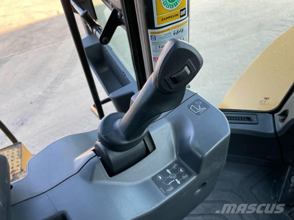 CAT 950M Utovarivači na kotačima