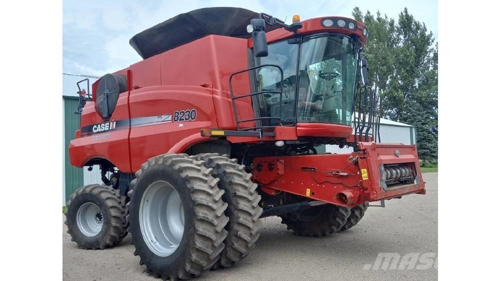Case IH 8230 Kombajni